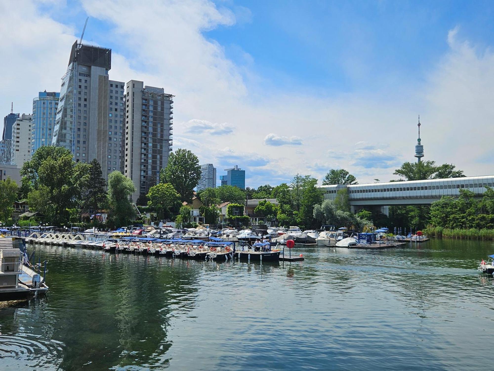 Yuki'S Place - Un-Vic, Danube Beach And Subway Near To Downtown Vienna Exterior photo
